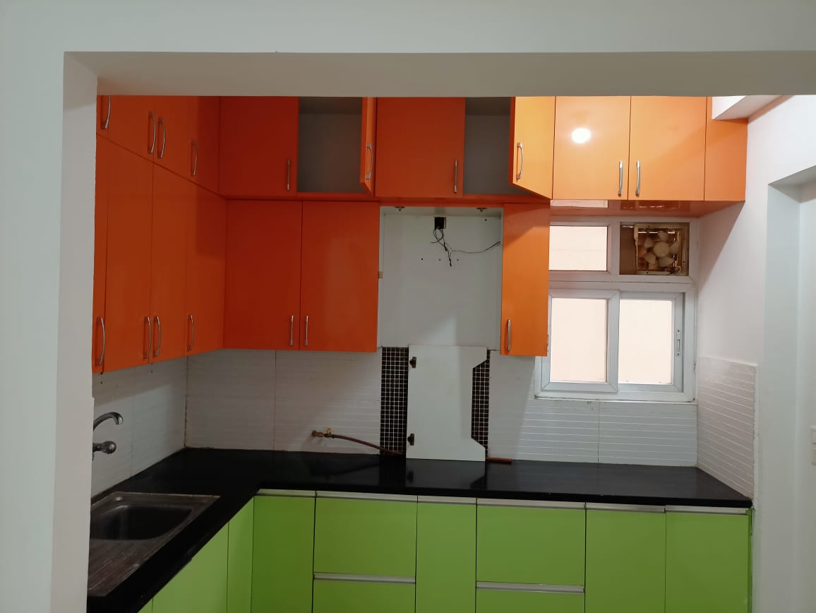 3 BHK Apartment For Sale in Mahagun Mantra II