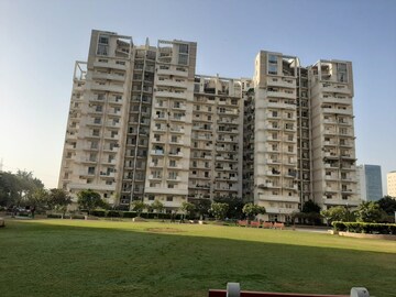 4 BHK Apartment – Exterior View View at Bestech Park View City 1, Sector 48 - for Rent