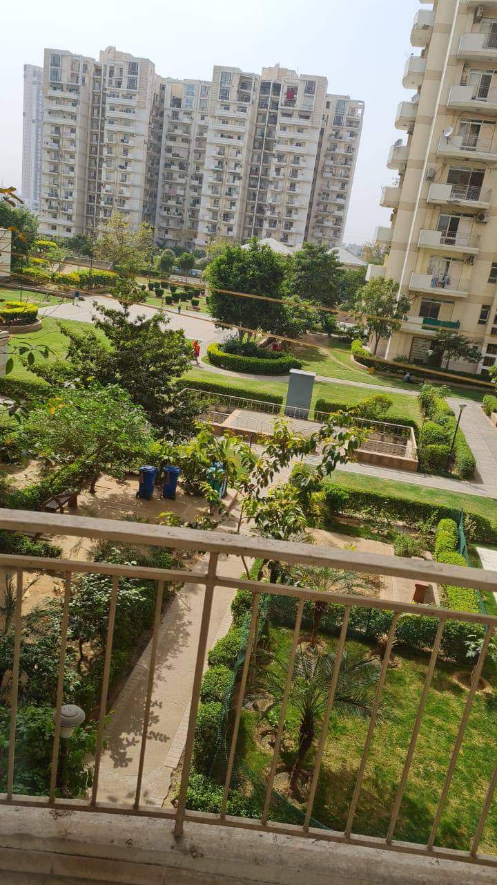 4 BHK + Servant Room Apartment For Sale in Bestech Park View City 2