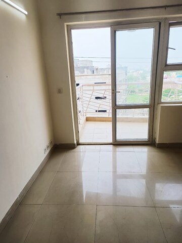 Room in 2 BHK Apartment at BPTP Princess Park, Sector 86 – for Sale