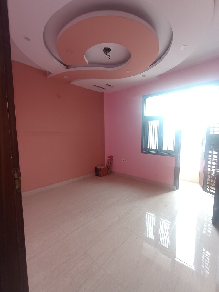 Room, uttam nagar west 1 RK 30 Sq.Yd. Builder Floor In Uttam Nagar West Delhi 7851526