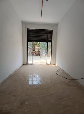  Shop For Rent in Thane West