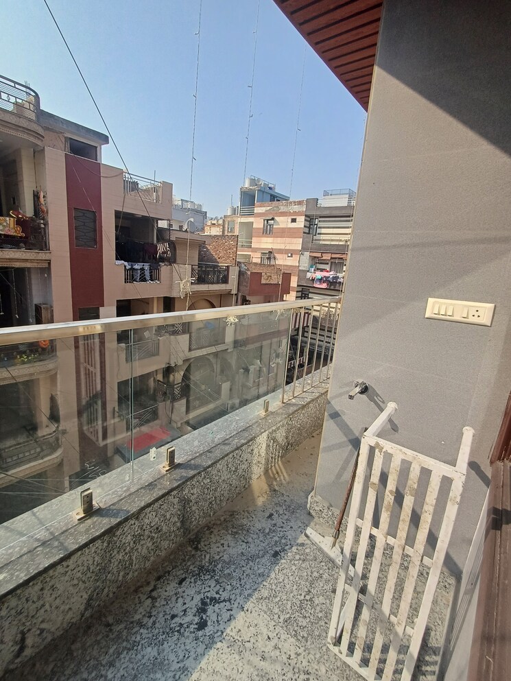 Exterior View, ramesh nagar 2.5 Bedroom 900 Sq.Ft. Builder Floor In Ramesh Nagar Delhi 7851561