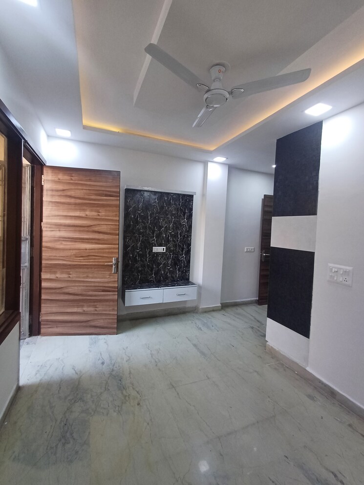 undefined, ramesh nagar 2.5 Bedroom 900 Sq.Ft. Builder Floor In Ramesh Nagar Delhi 7851561