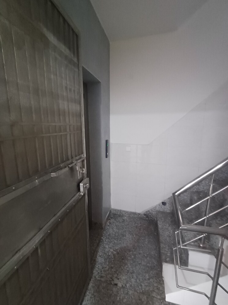 Balcony, ramesh nagar 2.5 Bedroom 900 Sq.Ft. Builder Floor In Ramesh Nagar Delhi 7851561