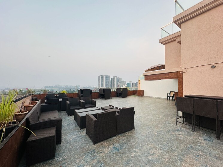 Terrace, khar west 3 Bedroom 1300 Sq.Ft. Apartment In Khar West Mumbai 7851582