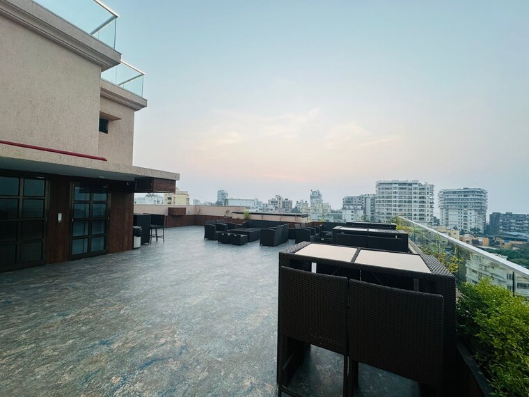 Terrace, khar west 3 Bedroom 1300 Sq.Ft. Apartment In Khar West Mumbai 7851582