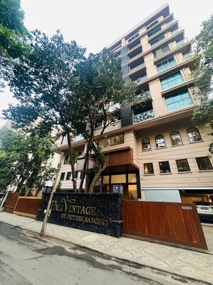 3 BHK Apartment For Sale in Khar West
