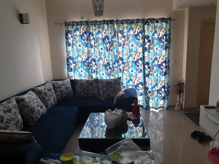 Living Room, paras-tierea 2 Bedroom 1045 Sq.Ft. Apartment In Sector 137 Noida 7851604