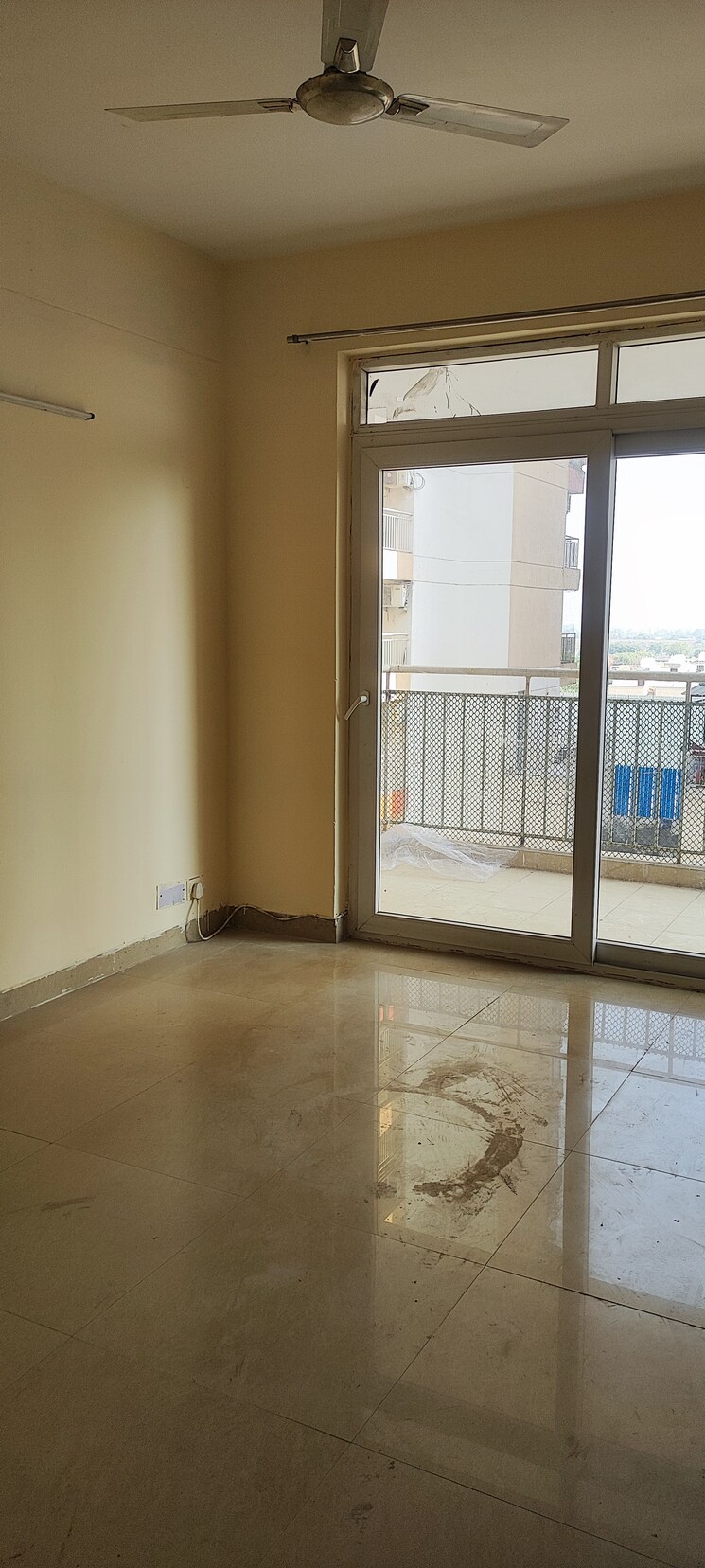 Room, sector 77 2.5 Bedroom 1385 Sq.Ft. Apartment In Sector 77 Faridabad 7851624