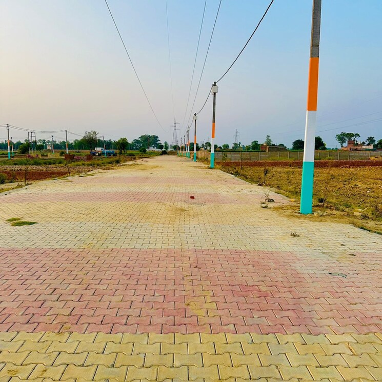 Garden, rohta road  100 Sq.Yd. Plot In Rohta Road Meerut 7851669