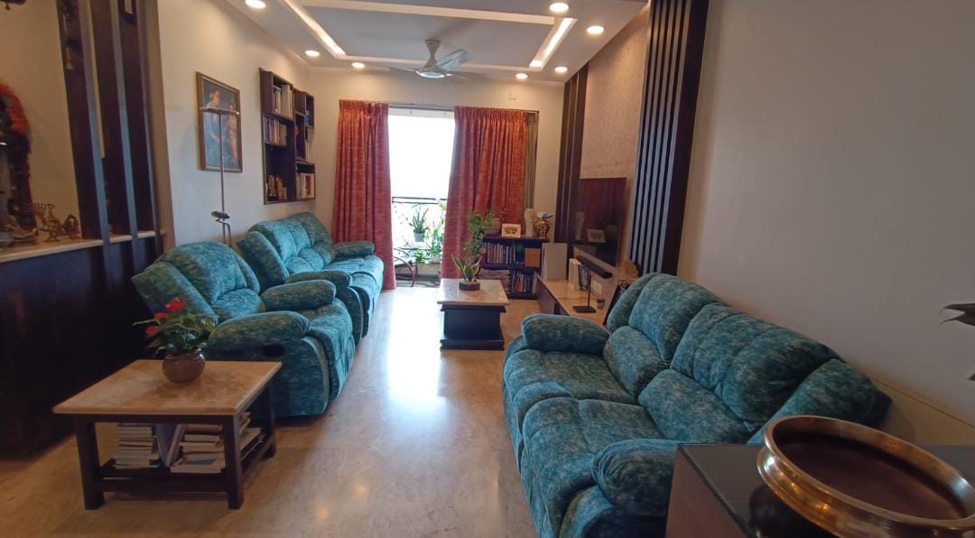 3 BHK + Extra Room Apartment For Sale in Hiranandani Meadows