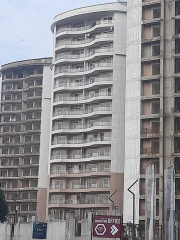 3.5 BHK Apartment For Rent in Rishita Mulberry Heights, Sushant Golf City
