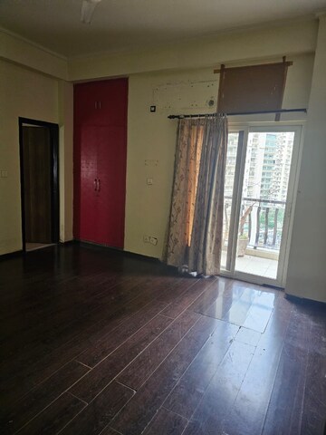 Room in 6+ BHK Independent House at Sector 41 – for Sale
