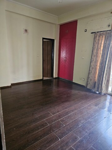 Room in 6+ BHK Independent House at Sector 41 – for Sale