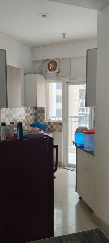 2 BHK Apartment For Rent in Amaatra Homes, Sector 10 Greater Noida
