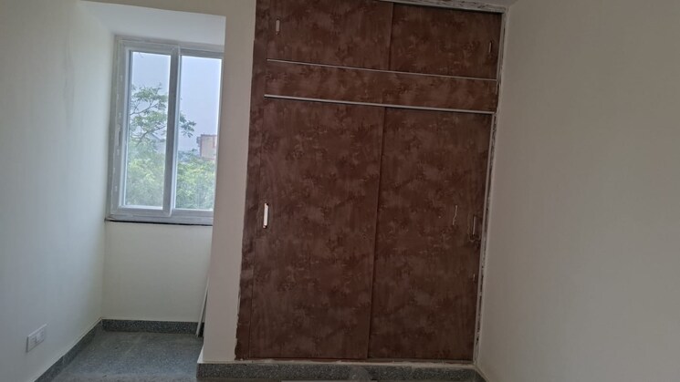 Room, sector 36 6+ Bedroom 250 Sq.Mt. Independent House In Sector 36 Noida 7851772