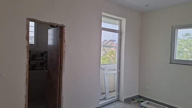 Room, sector 36 6+ Bedroom 250 Sq.Mt. Independent House In Sector 36 Noida 7851772