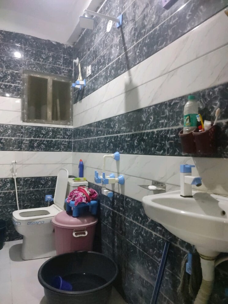 Master Bedroom, sector 36 6+ Bedroom 250 Sq.Mt. Independent House In Sector 36 Noida 7851772