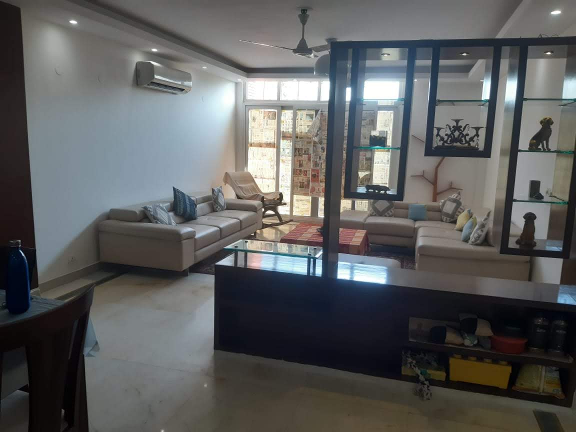 Plot For Sale in DLF City Phase III