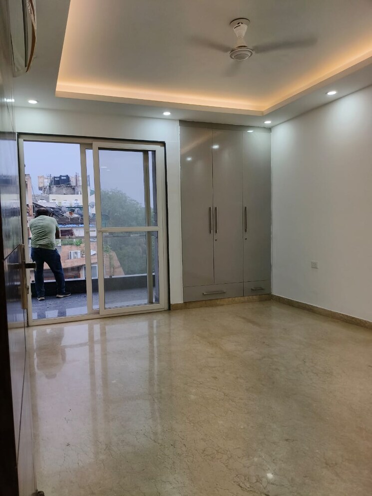 Room, chittaranjan park 4 Bedroom 233 Sq.Yd. Builder Floor In Chittaranjan Park Delhi 7851879