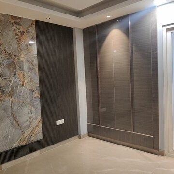 Room in 3 BHK Builder Floor at Sector 89 – for Sale