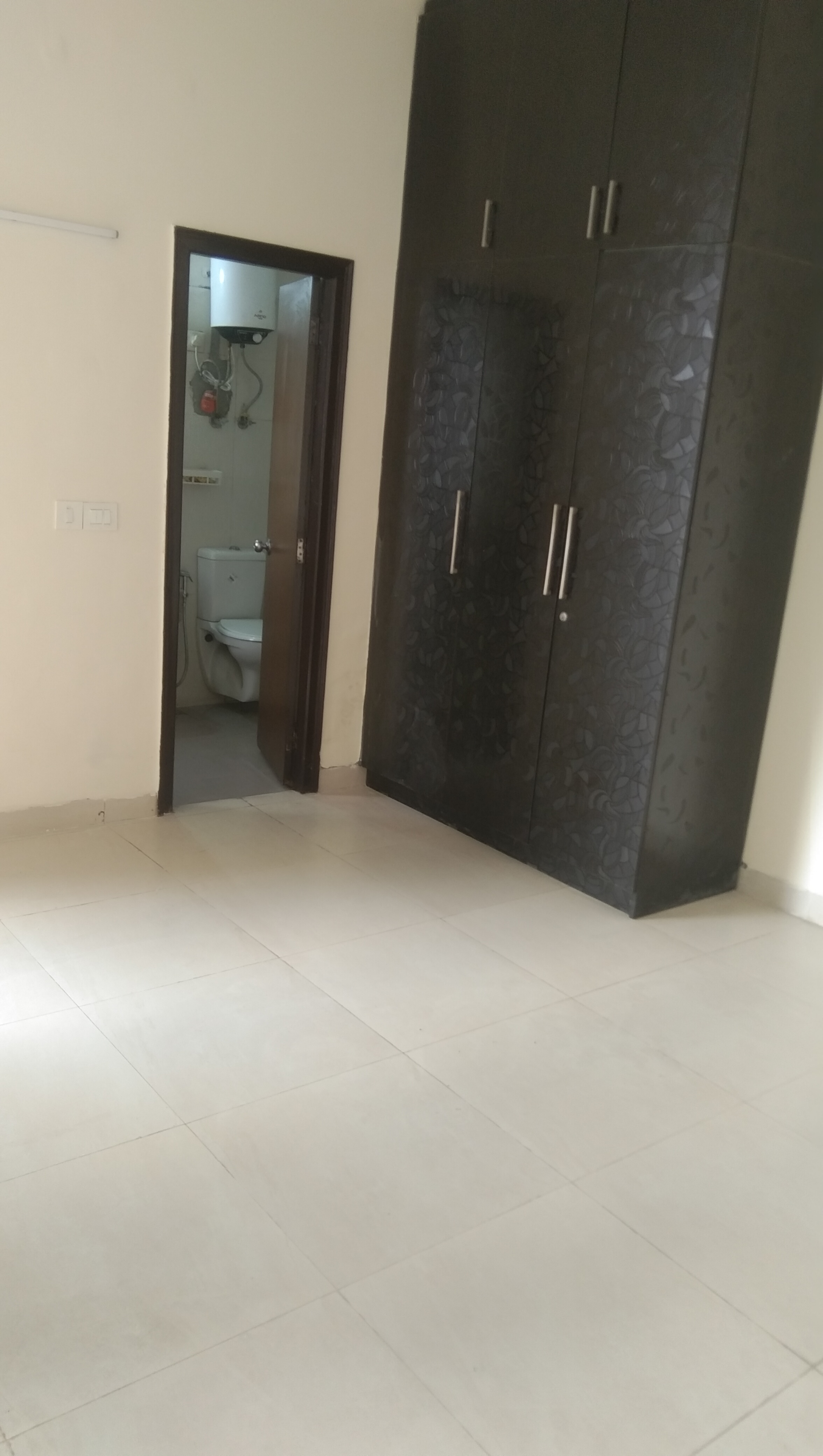 2 BHK Apartment For Rent in Indiabulls Centrum Park Sector 103 Gurgaon  7851899