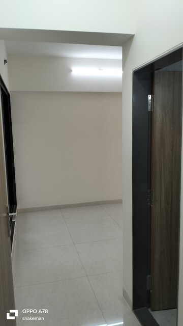Room in 2 BHK Apartment at Reliance Gold, Ambernath – for Sale