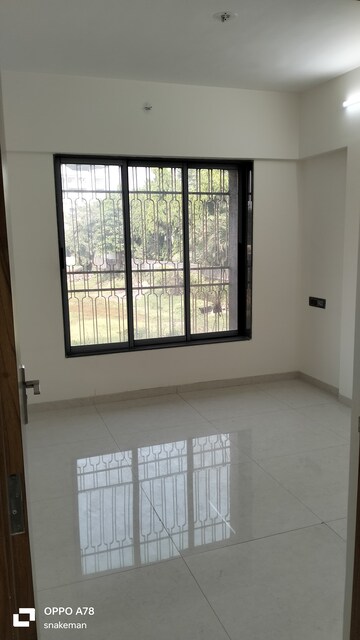 Room in 2 BHK Apartment at Reliance Gold, Ambernath – for Sale