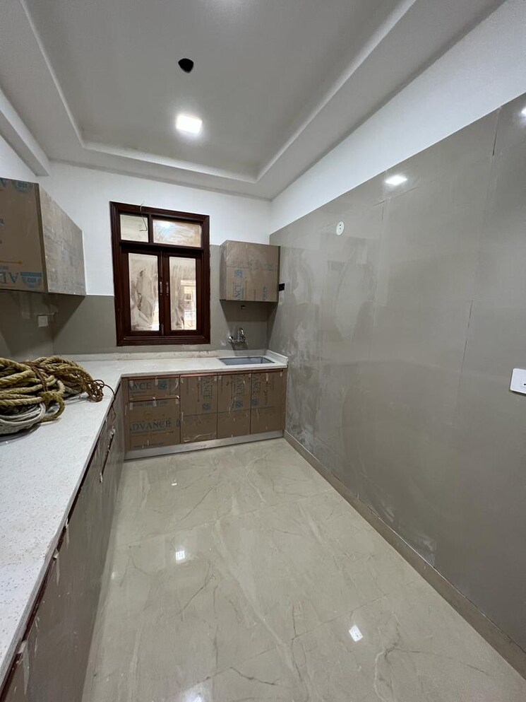 Kitchen, chattarpur 3 Bedroom 1400 Sq.Ft. Builder Floor In Chattarpur Delhi 7851935
