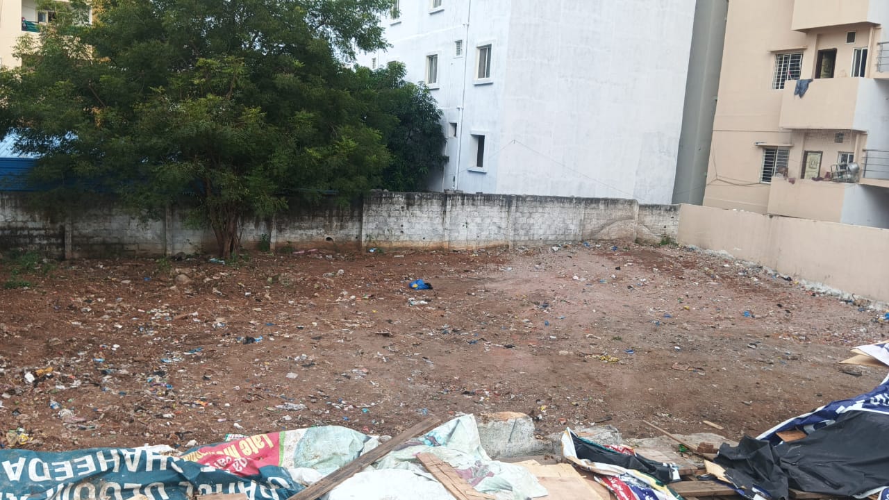 Plot For Sale in Attapur Pillar 208