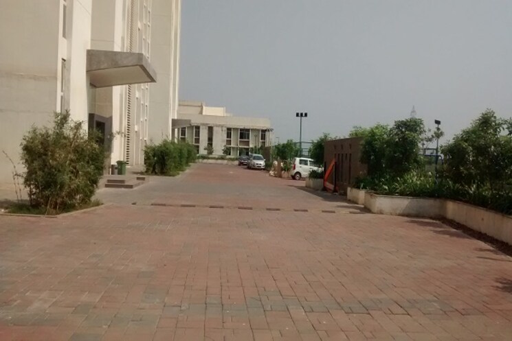  Parking, lodha-aurum 2 Bedroom 976 Sq.Ft. Apartment In Kanjurmarg East Mumbai 7852019