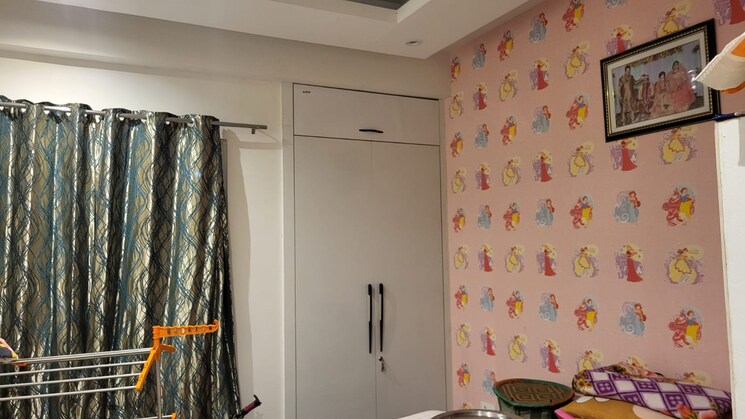 Room, siddharth vihar 4 Bedroom 1950 Sq.Ft. Apartment In Siddharth Vihar Ghaziabad 7852173