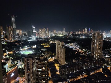 2 BHK Apartment For Rent in Chandak Cornerstone, Worli