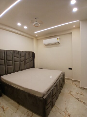 1 BHK Builder Floor For Rent in Chattarpur