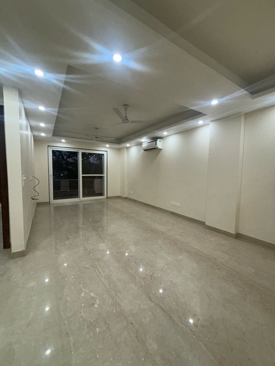 3 BHK + Servant Room Independent House For Sale in Uday Park