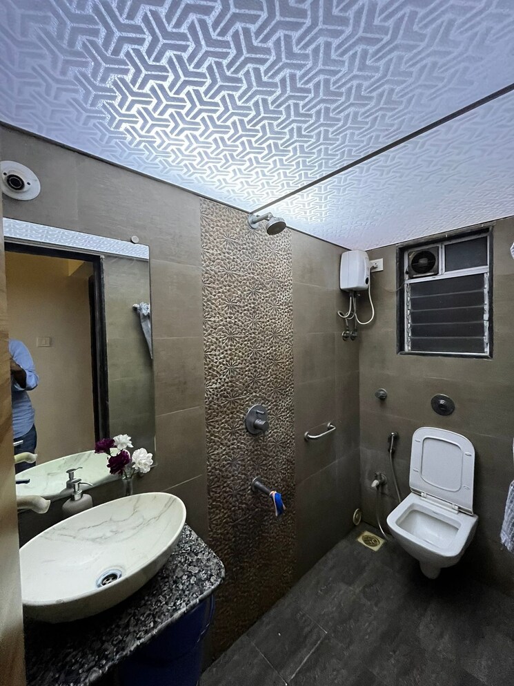 Bathroom, rishab-anton-chs 2 Bedroom 590 Sq.Ft. Apartment In Kandivali West Mumbai 7852318
