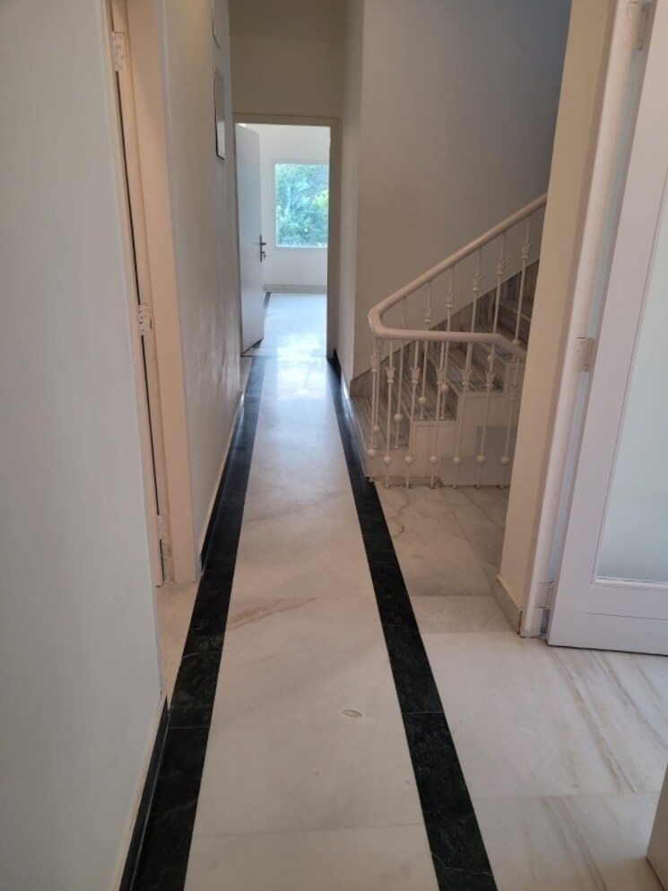 undefined, maharani bagh 6 Bedroom 4500 Sq.Ft. Villa In Maharani Bagh Delhi 7852322