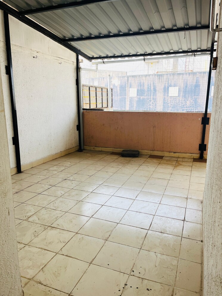 Balcony, satara road 3 Bedroom 1150 Sq.Ft. Apartment In Satara Road Pune 7852334