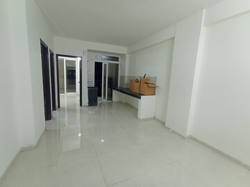 Room in 1 BHK Apartment at Signature Global Grand Iva, Sector 103 – for Sale