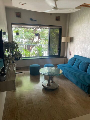 1 BHK Apartment For Rent in Andheri CHS, Andheri West
