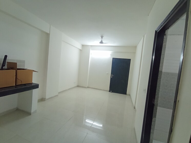 Room, signature-global-grand-iva 1 Bedroom 421 Sq.Ft. Apartment In Sector 103 Gurgaon 7852452