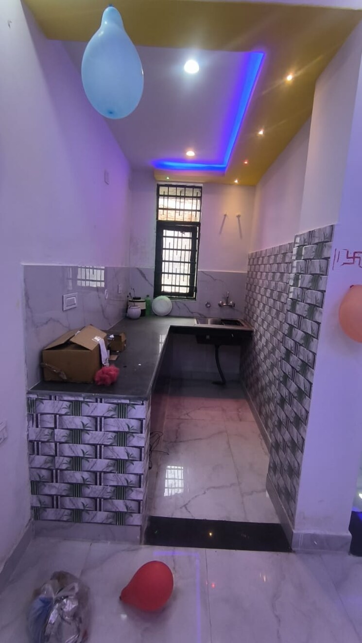 Living Room, mu 2 greater noida 1 Bedroom 40 Sq.Mt. Builder Floor In Mu 2 Greater Noida Greater Noida 7852534