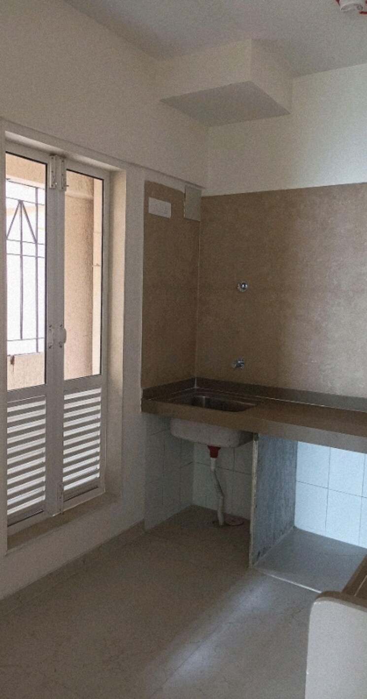 Bathroom, dosti-west-county-phase-4-dosti-pine 2 Bedroom 695 Sq.Ft. Apartment In Balkum Pada Thane 7852549