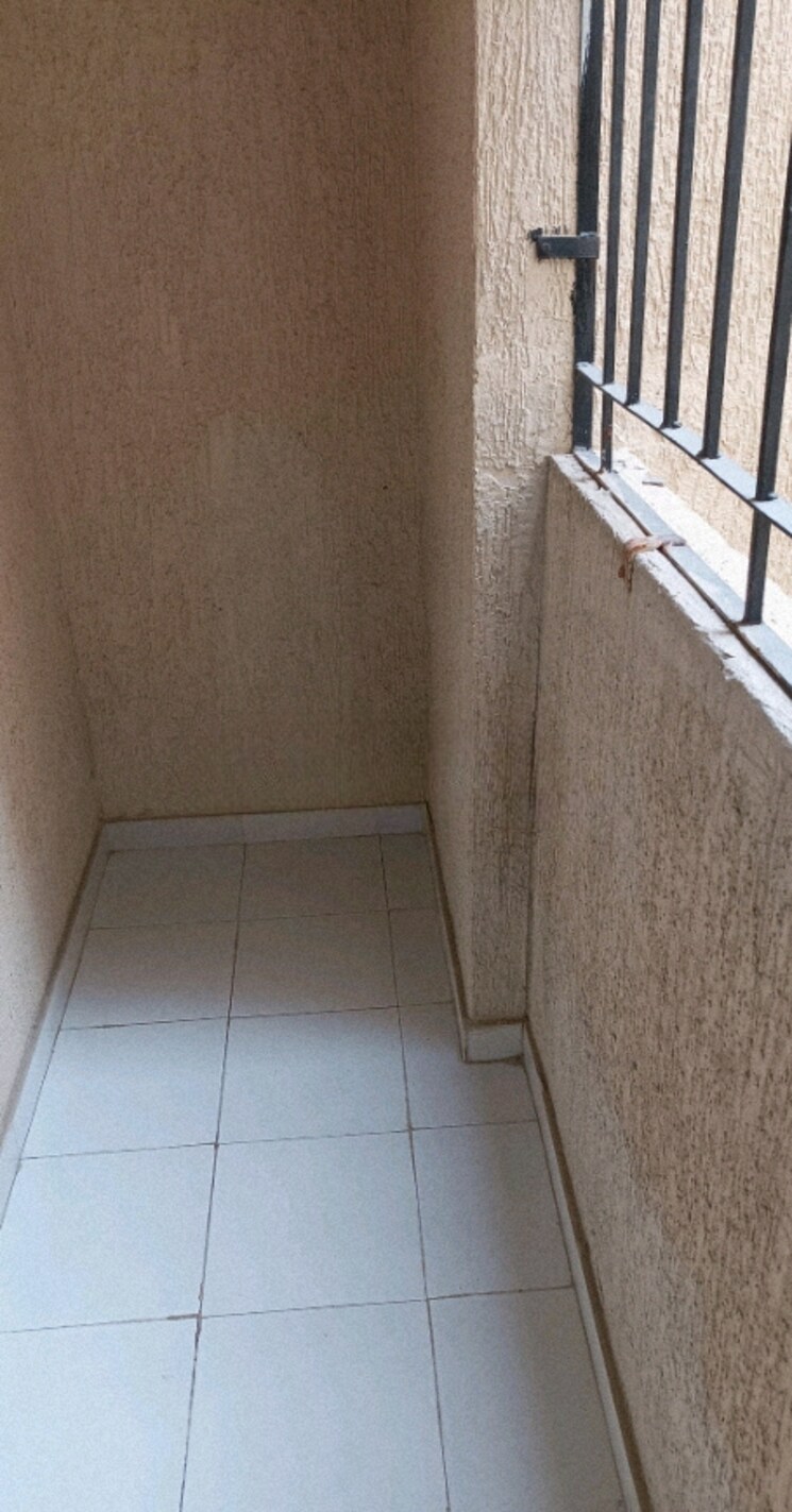 Balcony, dosti-west-county-phase-4-dosti-pine 2 Bedroom 695 Sq.Ft. Apartment In Balkum Pada Thane 7852549