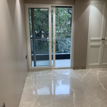 Room in 4 BHK Builder Floor at Vasant Vihar – for Sale