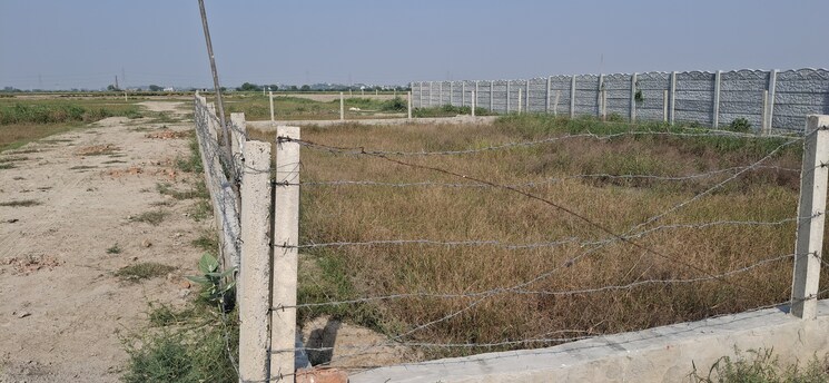 undefined, upsidc site b  75 Sq.Yd. Plot In Upsidc Site B Greater Noida 7852789
