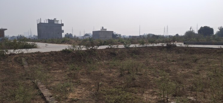 undefined, upsidc site b  84 Sq.Yd. Plot In Upsidc Site B Greater Noida 7852797