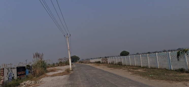 undefined, upsidc site b  150 Sq.Yd. Plot In Upsidc Site B Greater Noida 7852838