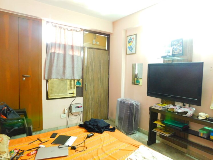 Bedroom, paras-tierea 3 Bedroom 1565 Sq.Ft. Apartment In Sector 137 Noida 7852908